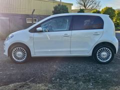 VOLKSWAGEN UP HIGH UP 1.0 ASG + HEATED SEATS + A/C + ULEZ - 440 - 4