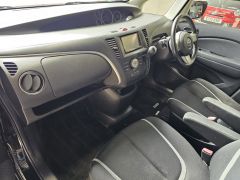 MAZDA BIANTE 2.0 AUTOMATIC + 8 SEATS + POWER DOORS + A/C + ULEZ - 431 - 11