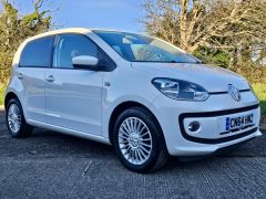 VOLKSWAGEN UP HIGH UP 1.0 ASG + HEATED SEATS + A/C + ULEZ - 440 - 1