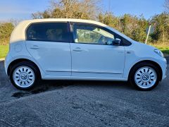 VOLKSWAGEN UP WHITE EDITION 1.0 ASG + HEATED SEATS + A/C + ULEZ - 435 - 8